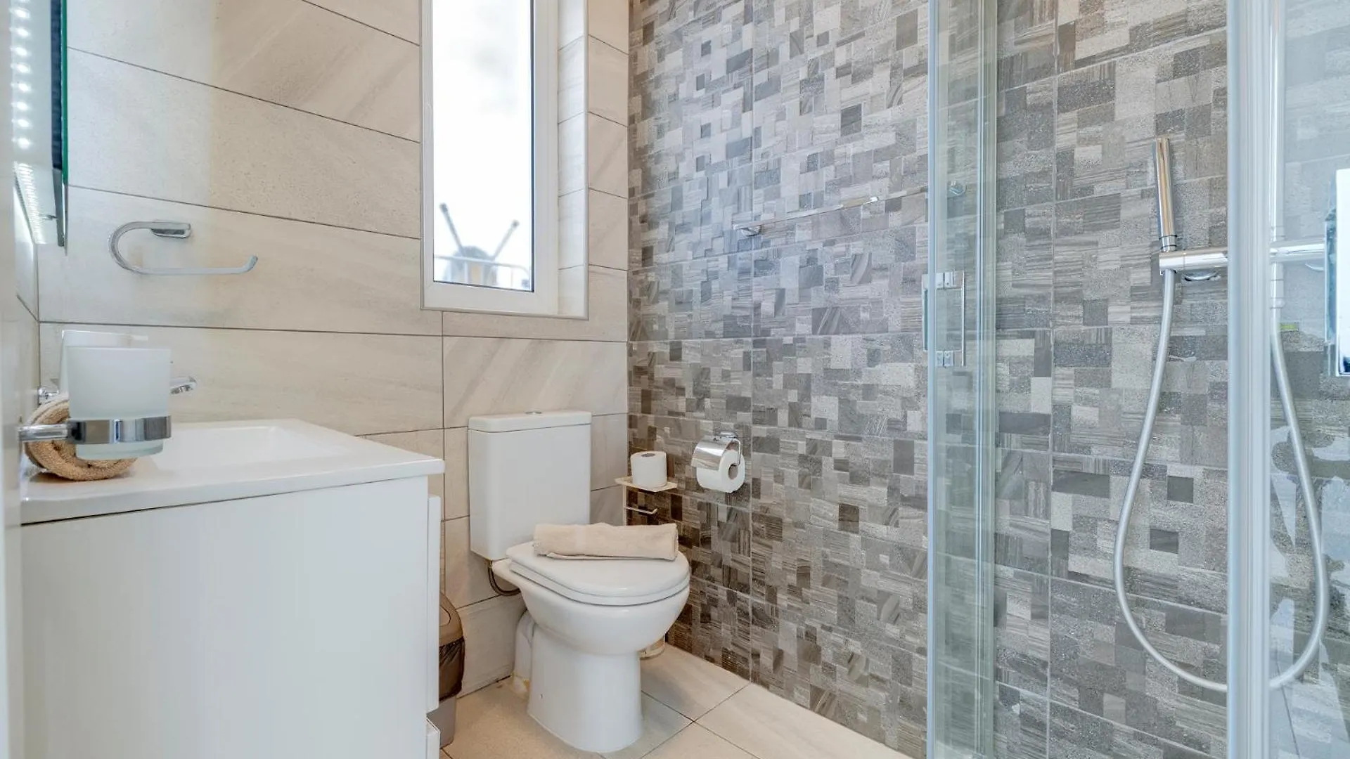 Charming 1Br Penthouse In Gzira Apartment Sliema Malta