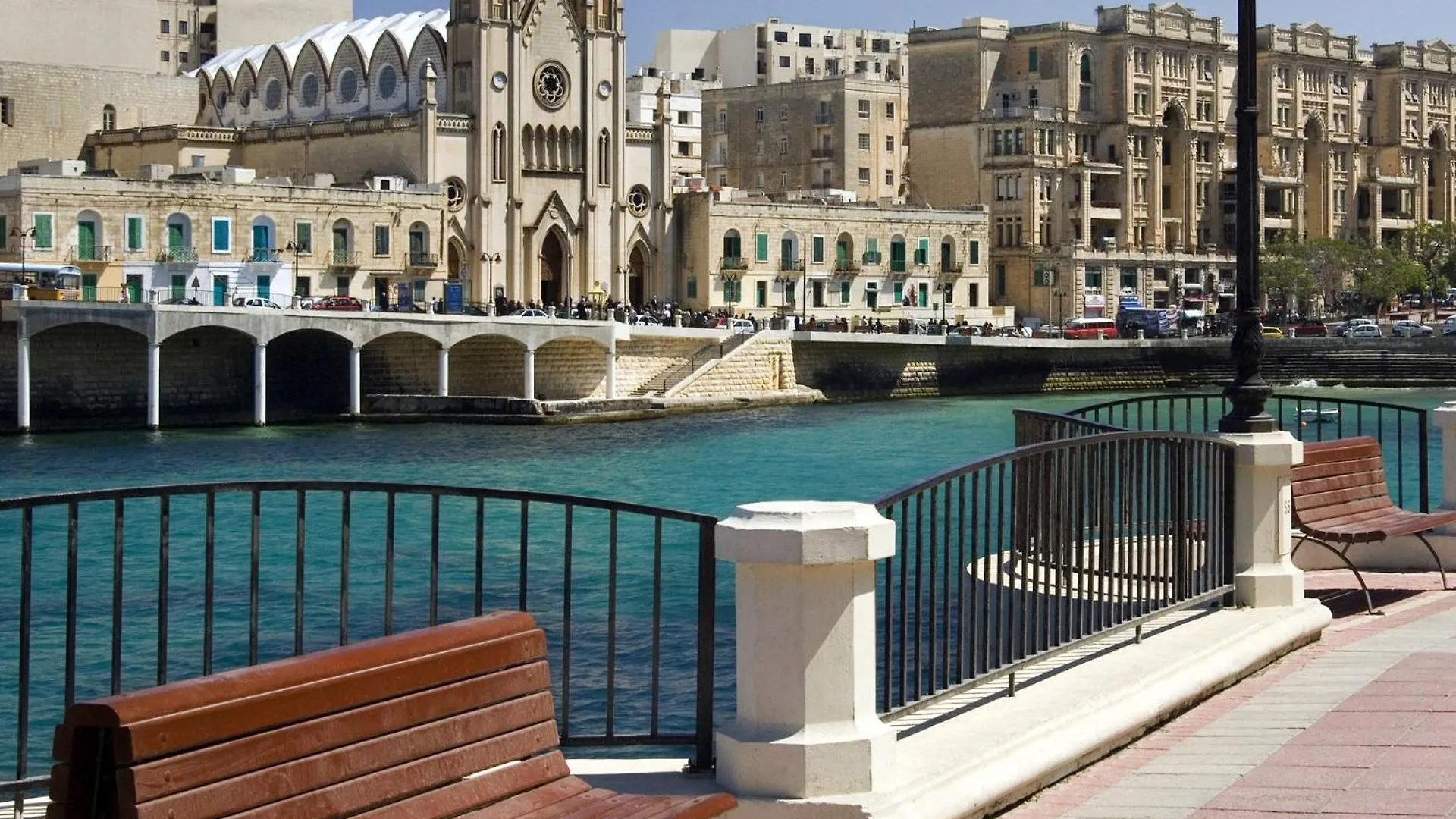 Charming 1Br Penthouse In Gzira Apartment Sliema