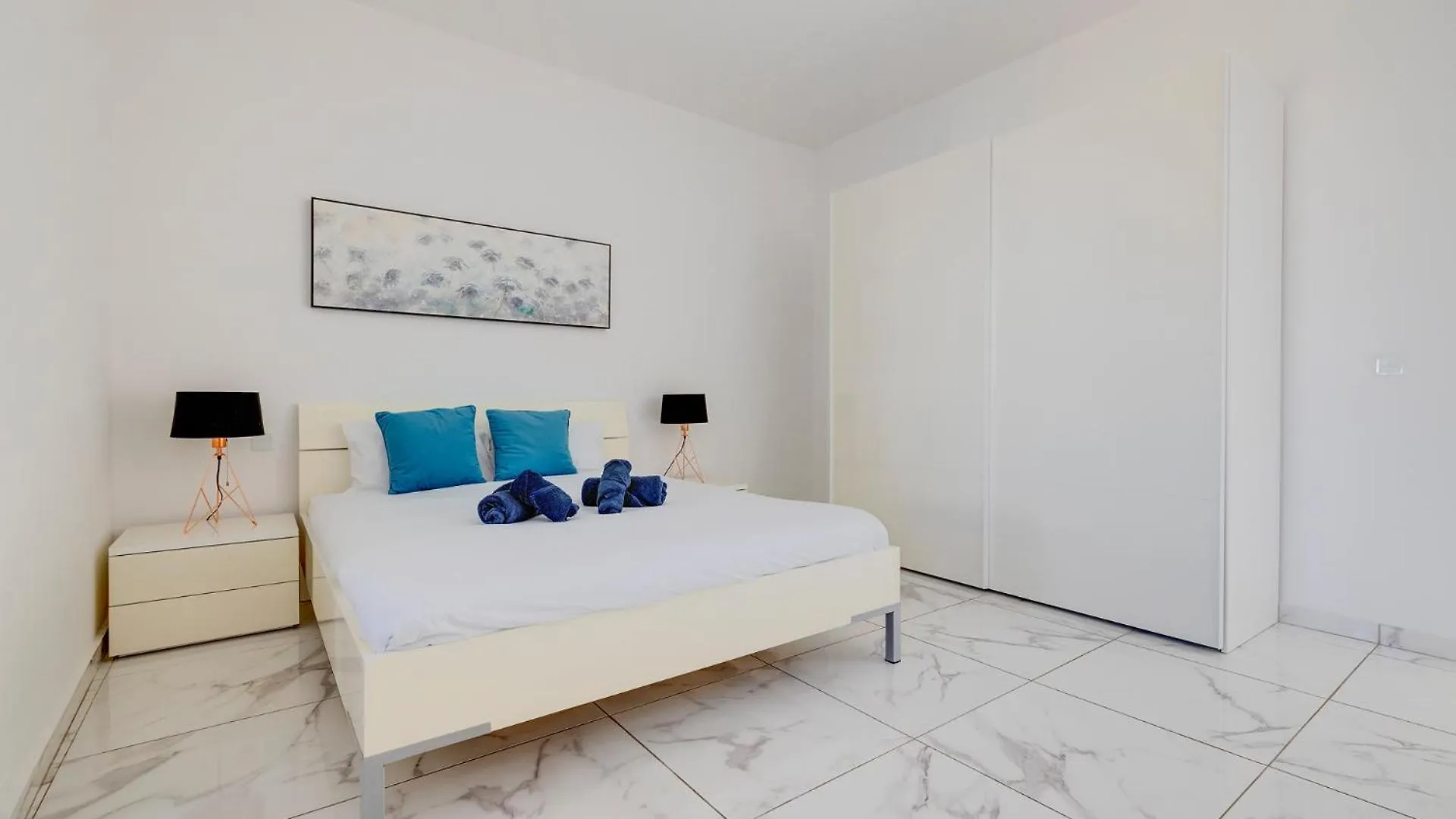 Charming 1Br Penthouse In Gzira Apartment Sliema